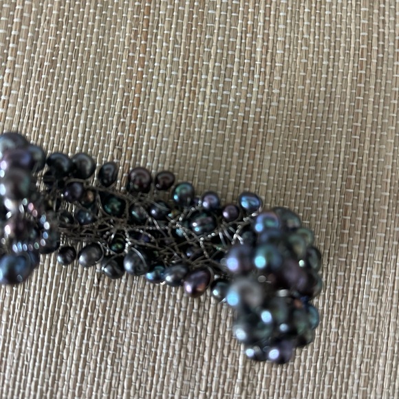 Grey Pearl & Wire Cuff Bracelet - Picture 4 of 6